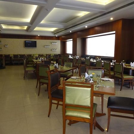J P Cordial Hotel Bangalore Eksteriør billede