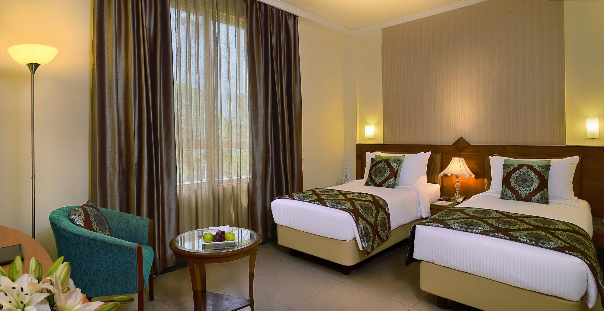 J P Cordial Hotel Bangalore Eksteriør billede