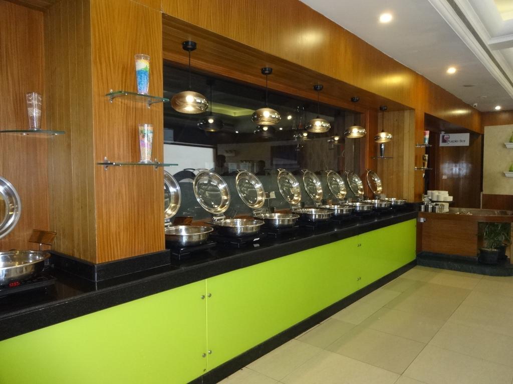 J P Cordial Hotel Bangalore Eksteriør billede