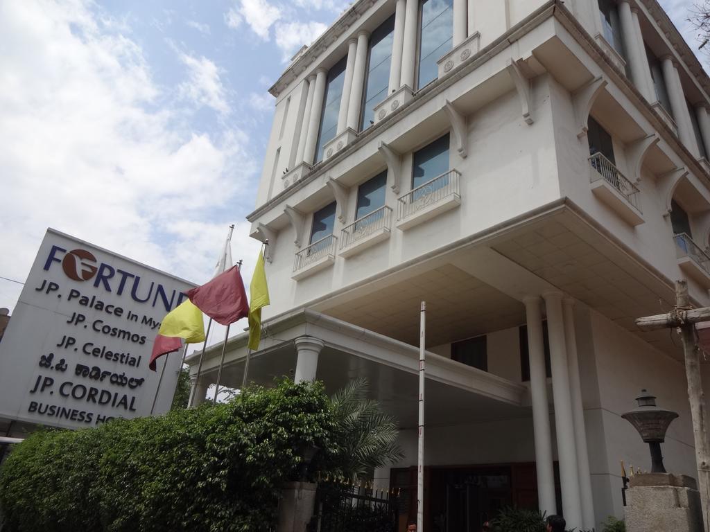 J P Cordial Hotel Bangalore Eksteriør billede