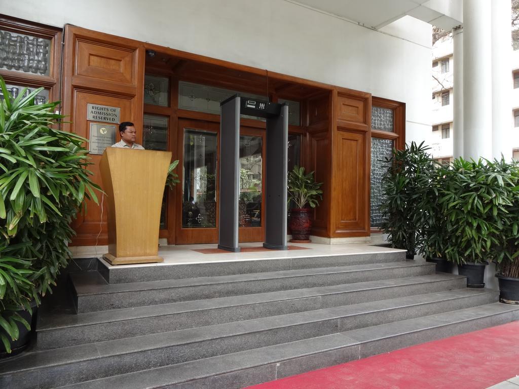 J P Cordial Hotel Bangalore Eksteriør billede
